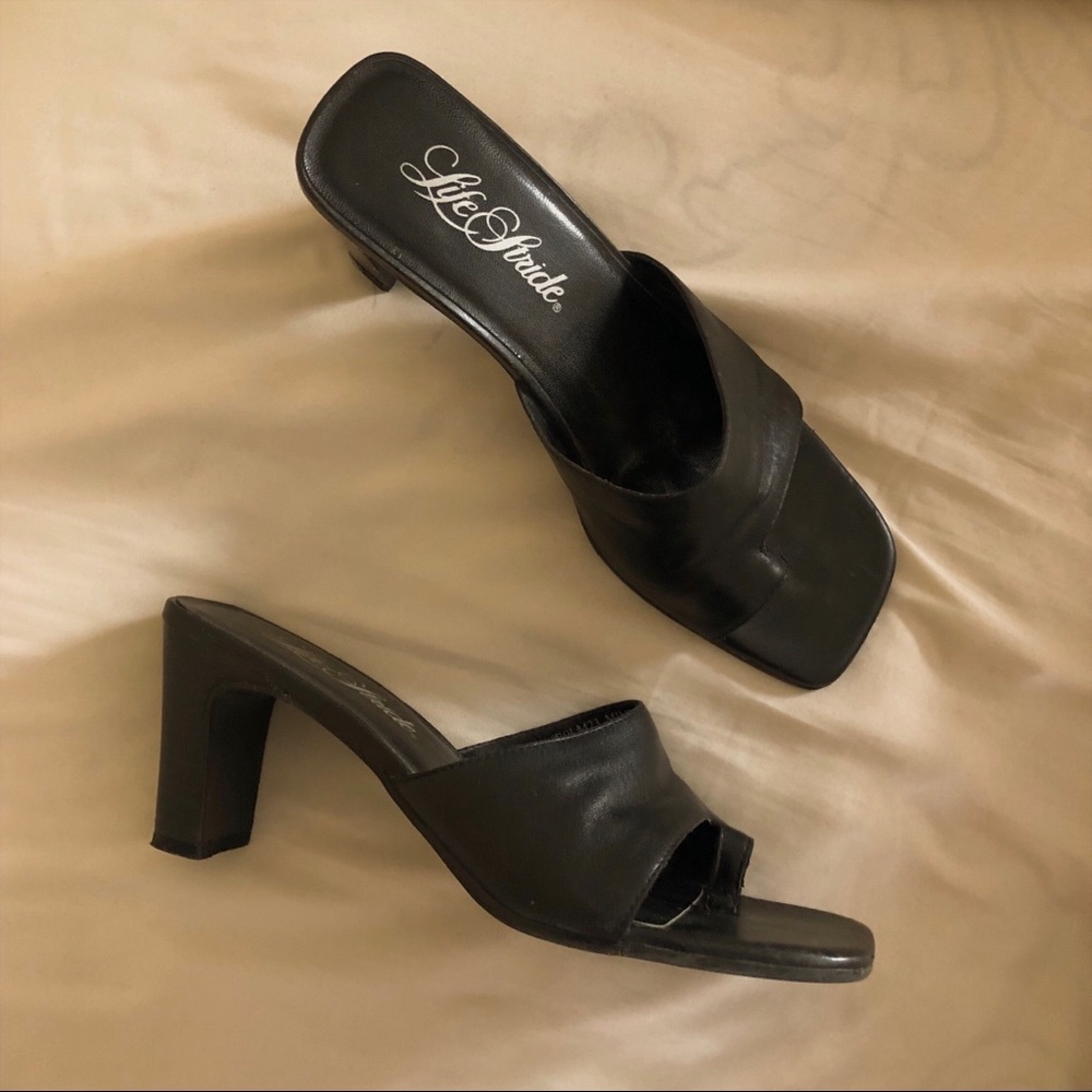 Vintage Sandals - Picture 2 of 3
